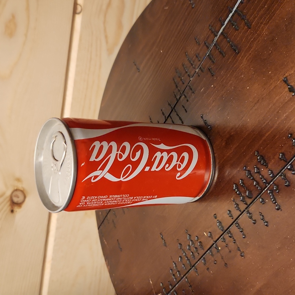 Vintage coca-cola can (unopened)